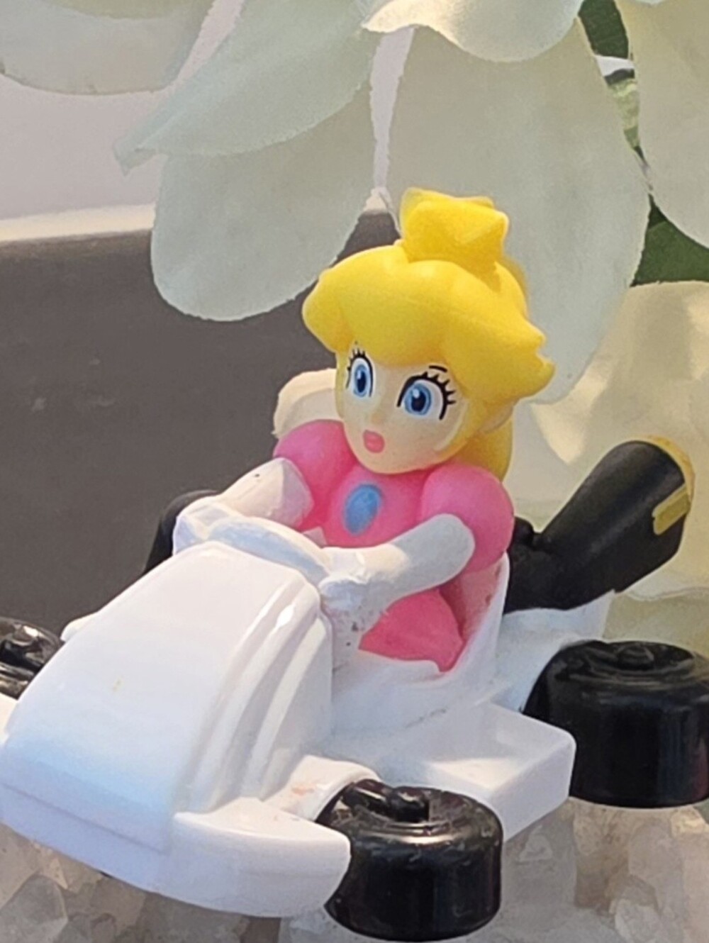 2024 Nintendo Mario Kart Princess Peach Figure in Kart | McDonald's Happy Meal